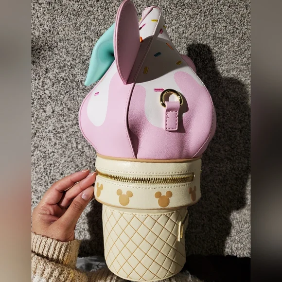 Stitch shoppe disney soft serve icecream crossbody bag - Picture 13 of 16